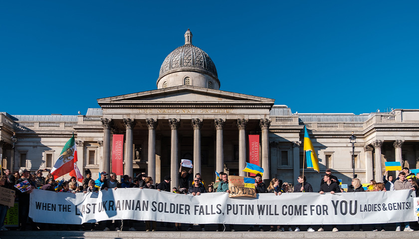 Ukrainian Protests Continue into the weekend for now it's 5th day, with actions happening at Trafalgar and the Russian Embassy.